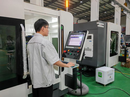 硬科技煉就“光刀”小巨人，計(jì)算機(jī)軟硬件融合創(chuàng)新為高質(zhì)量發(fā)展注入澎湃動(dòng)能